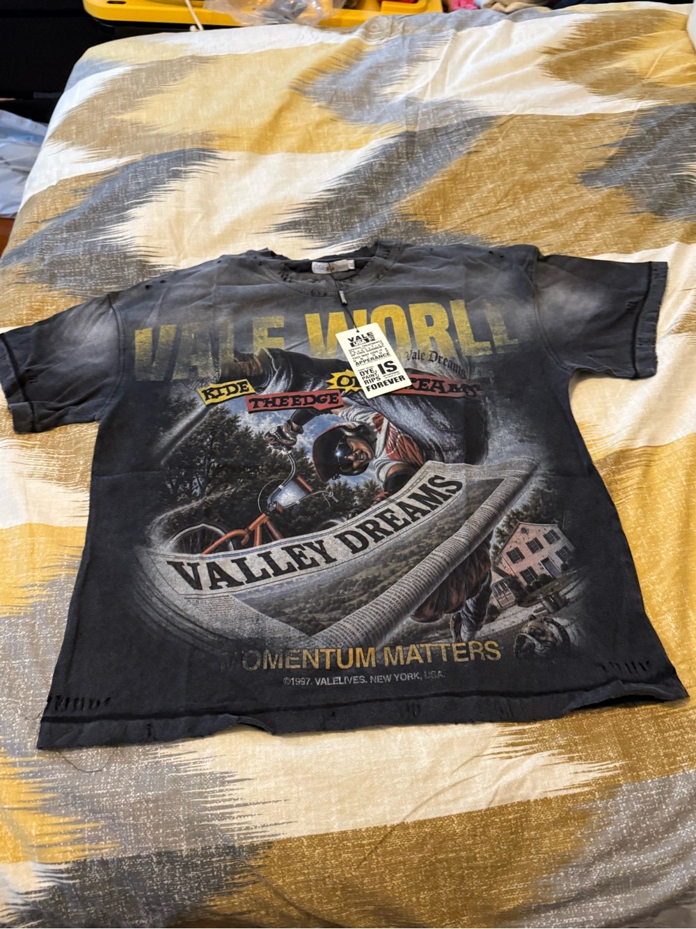 Valley Dreams Newspaper Black Graphic T-Shirt - Vintage Motorcycle Print size M